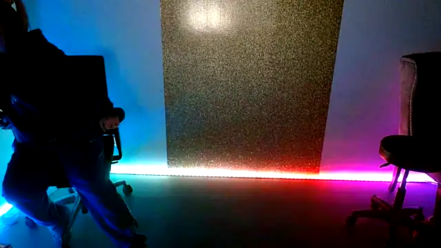 MystiqueMaven's cam snapshot