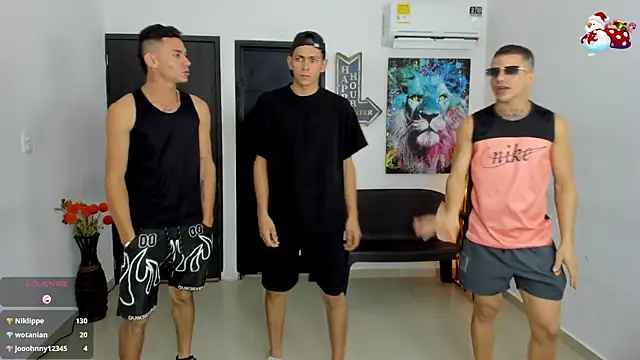 Voyeurism_guyss's cam snapshot