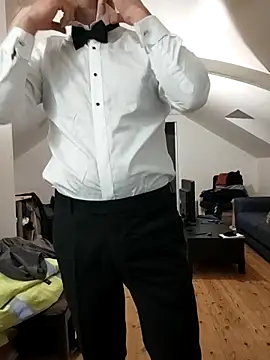 Milf-_-Hunter live sex cam