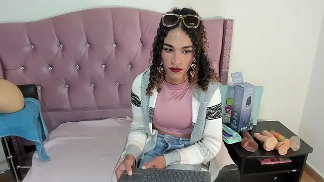 StefanyMiler live sex cam