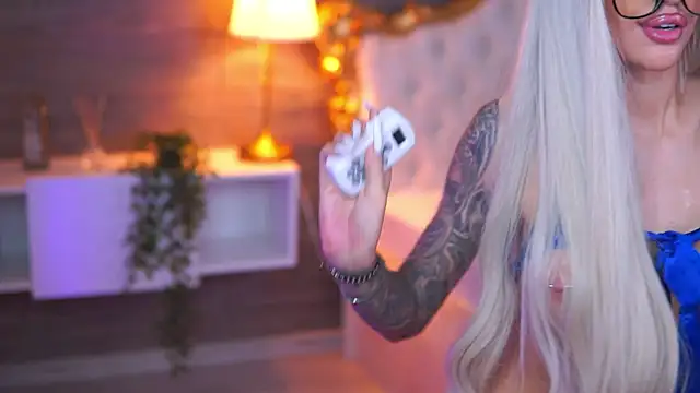 Juicy_Jessye live sex cam