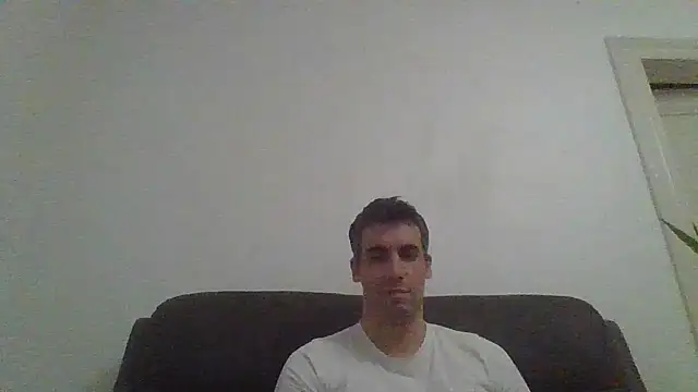 JulioIsHere4you live sex cam