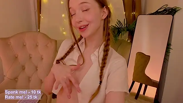 VioletMills live sex cam