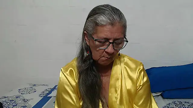 candy_mature_'s cam snapshot