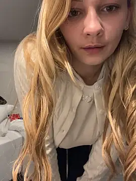 skyemorgan01's cam snapshot