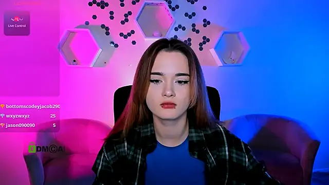 liana_kisses live sex cam