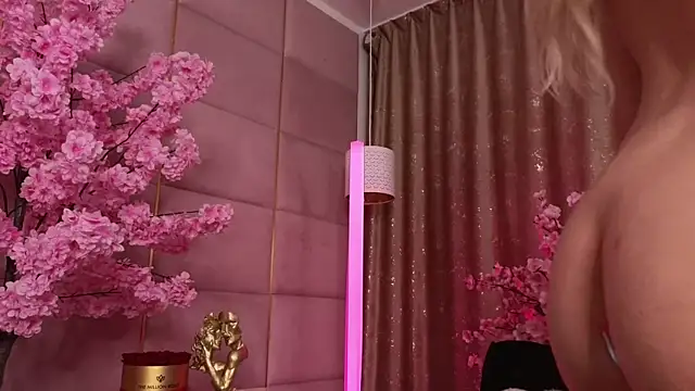 Elliblue live sex cam