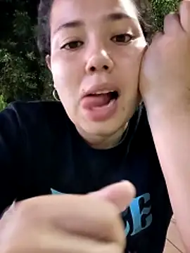 LaDiabla_31's cam snapshot