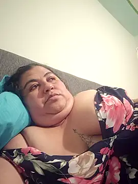 curvy_diva_'s cam snapshot