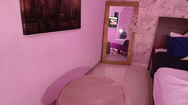 Lara_skye's cam snapshot