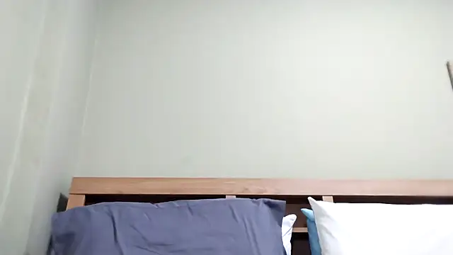 BIGUNCUTHARDCOCK live sex cam