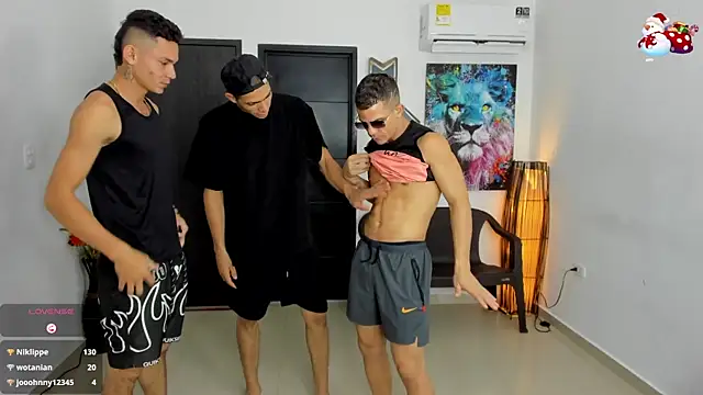 Voyeurism_guyss live sex cam