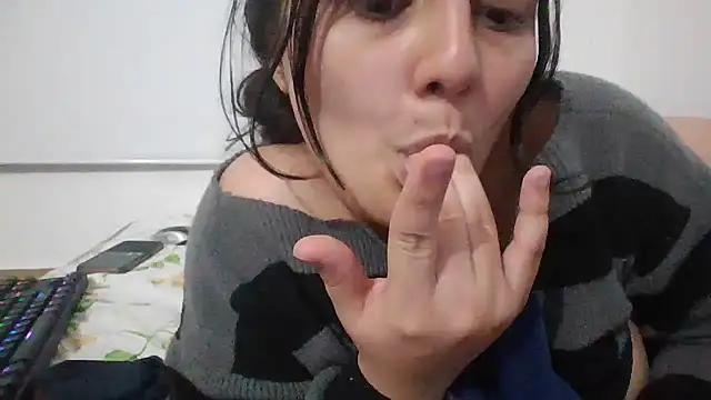 Layla_Latina live sex cam