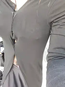 pink-mai's cam snapshot