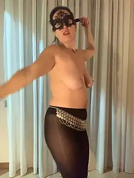 massagistahotbrunette live sex cam