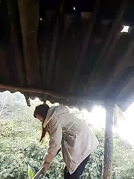 Lolomty's cam snapshot