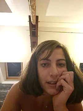 LoLa-69-X live sex cam