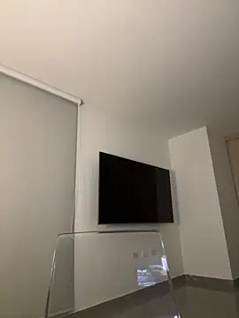 Curlyierr live sex cam