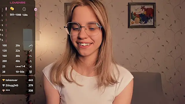 JoanBaggott live sex cam