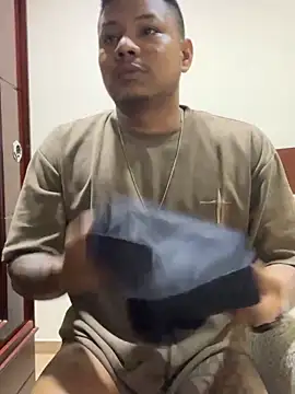 Saipadpuer30's cam snapshot