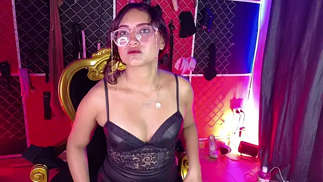 Mr_Alejandra_bdsm's cam snapshot