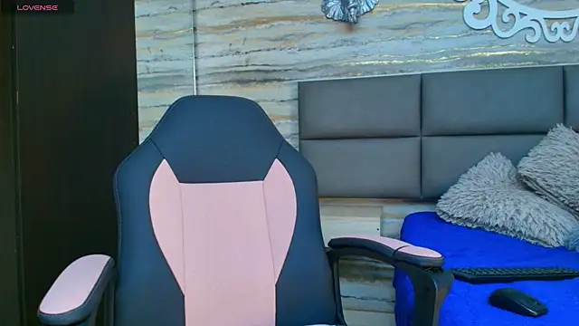 oliver__brown's cam snapshot