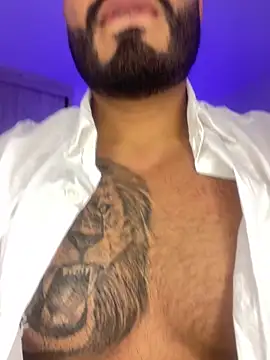 LeandroRusso live sex cam