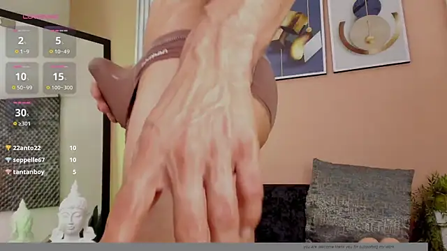 thomas_eliotts's cam snapshot