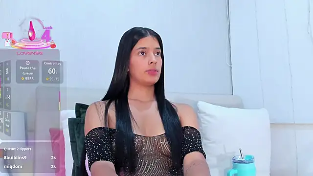 Isaa_Queen's cam snapshot