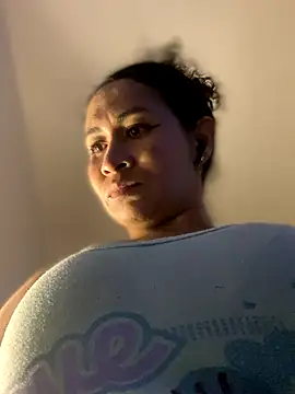 Carola-Ross live sex cam