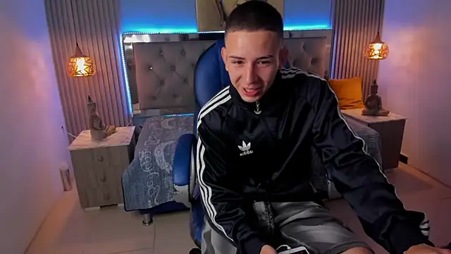 JackSwan18 live sex cam