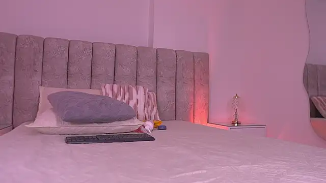 sam_lewins live sex cam