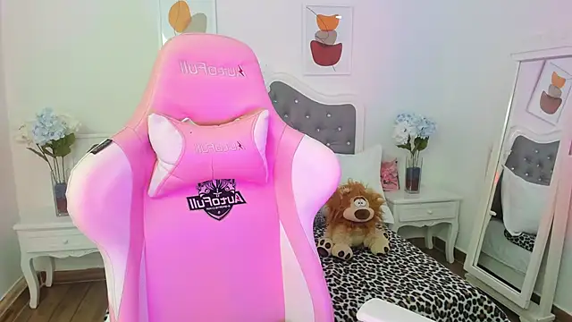 Shaleena_ live sex cam