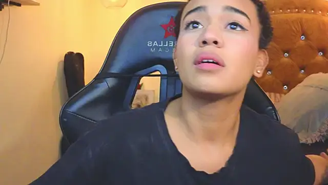 evafoxs's cam snapshot