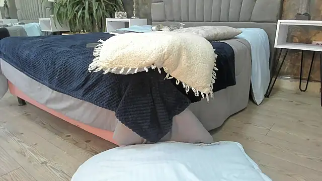 isa_lancaster live sex cam