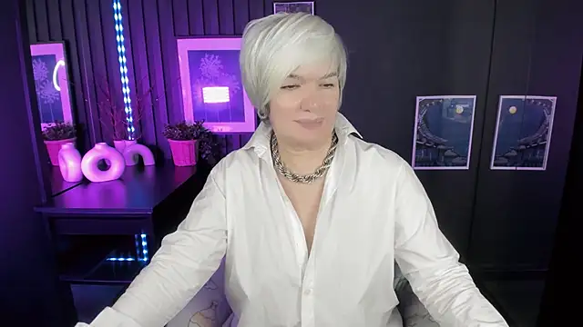 CarmenSoft live sex cam