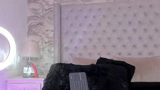 Kev_jenner live sex cam