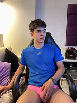 AdrianRinaldi live sex cam