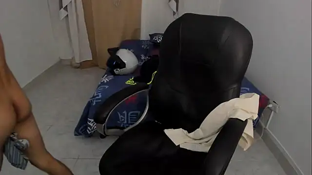 Aron_Boyy live sex cam