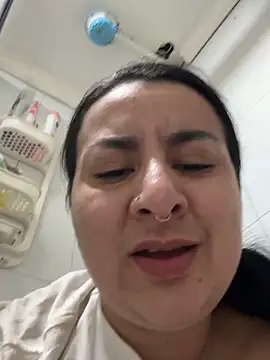 Abril_Luv live sex cam