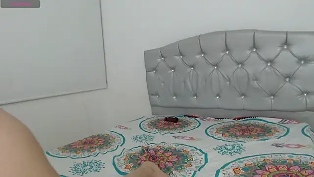 bby_valery's cam snapshot