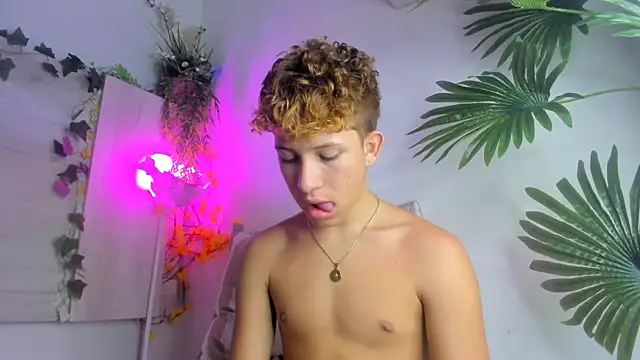 Angel_superhuge live sex cam