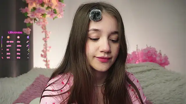 AmiLewis live sex cam