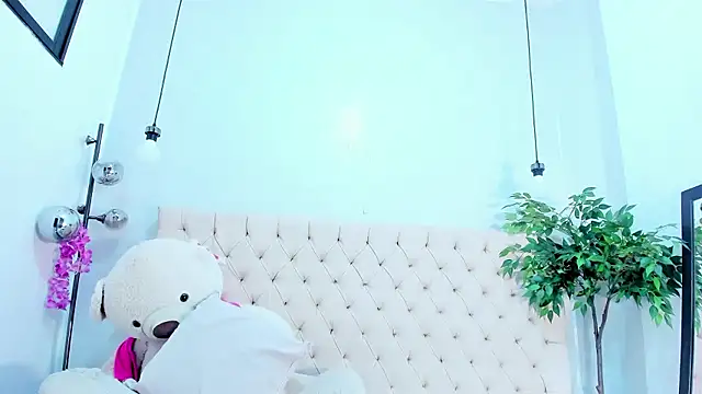 Victoria_Coleman's cam snapshot