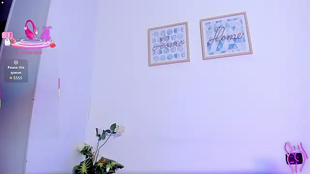 MilenaCrown's cam snapshot