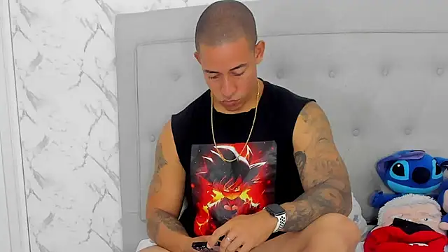 luigiferrara live sex cam