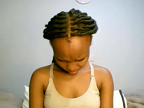 pretty_maja's cam snapshot