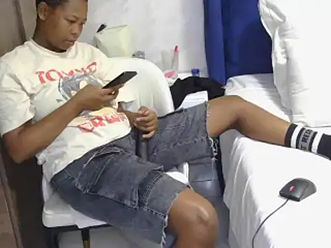 baddiemine05's cam snapshot