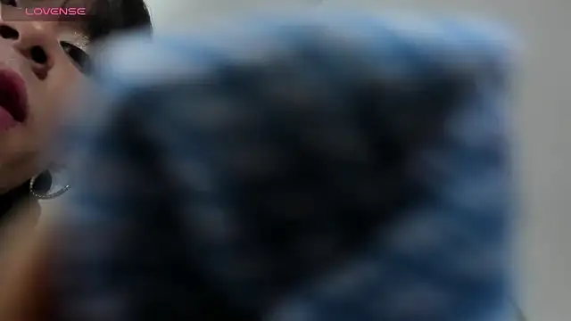 kim_sexy_boobs's web cam