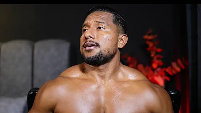 CallumMuscle live sex cam